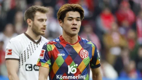 “奥运金牌得主将受邀出席WTT大满贯及冠军赛，央视新闻客户端届时将进行直播。”